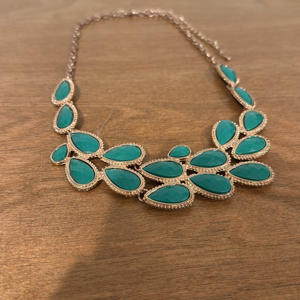 Green and Gold Teardrops Statement Necklace